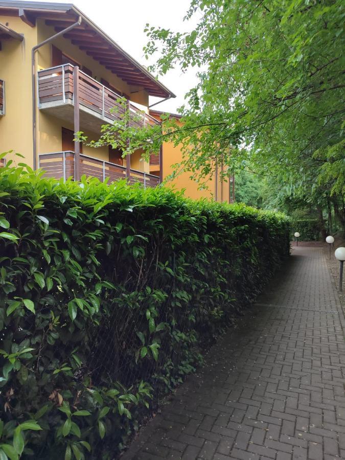 Holiday-Home-Desenzano Ντεζεντσάνο ντελ Γκάρντα Εξωτερικό φωτογραφία