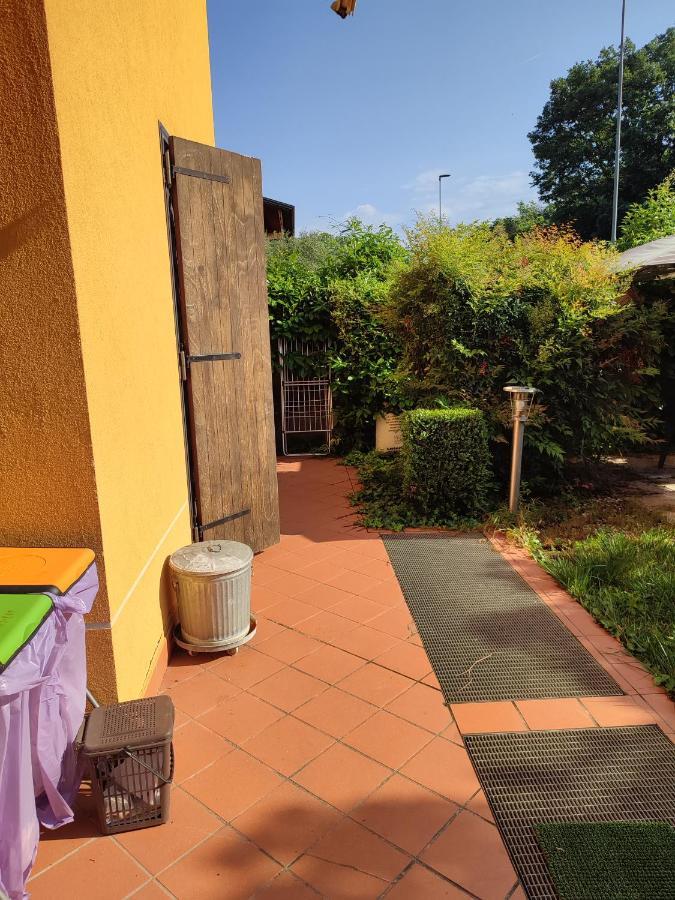 Holiday-Home-Desenzano Ντεζεντσάνο ντελ Γκάρντα Εξωτερικό φωτογραφία