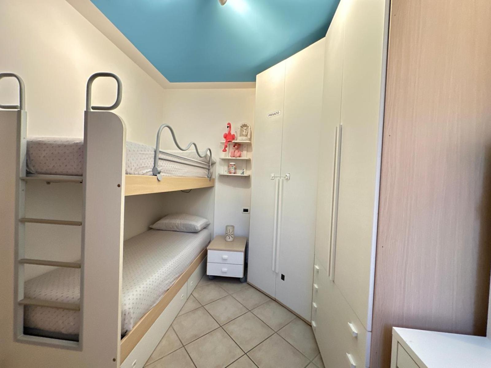 Holiday-Home-Desenzano Ντεζεντσάνο ντελ Γκάρντα Εξωτερικό φωτογραφία