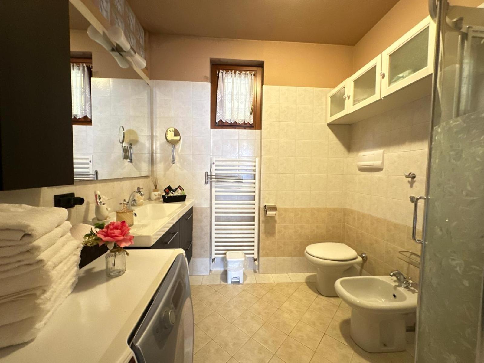 Holiday-Home-Desenzano Ντεζεντσάνο ντελ Γκάρντα Εξωτερικό φωτογραφία