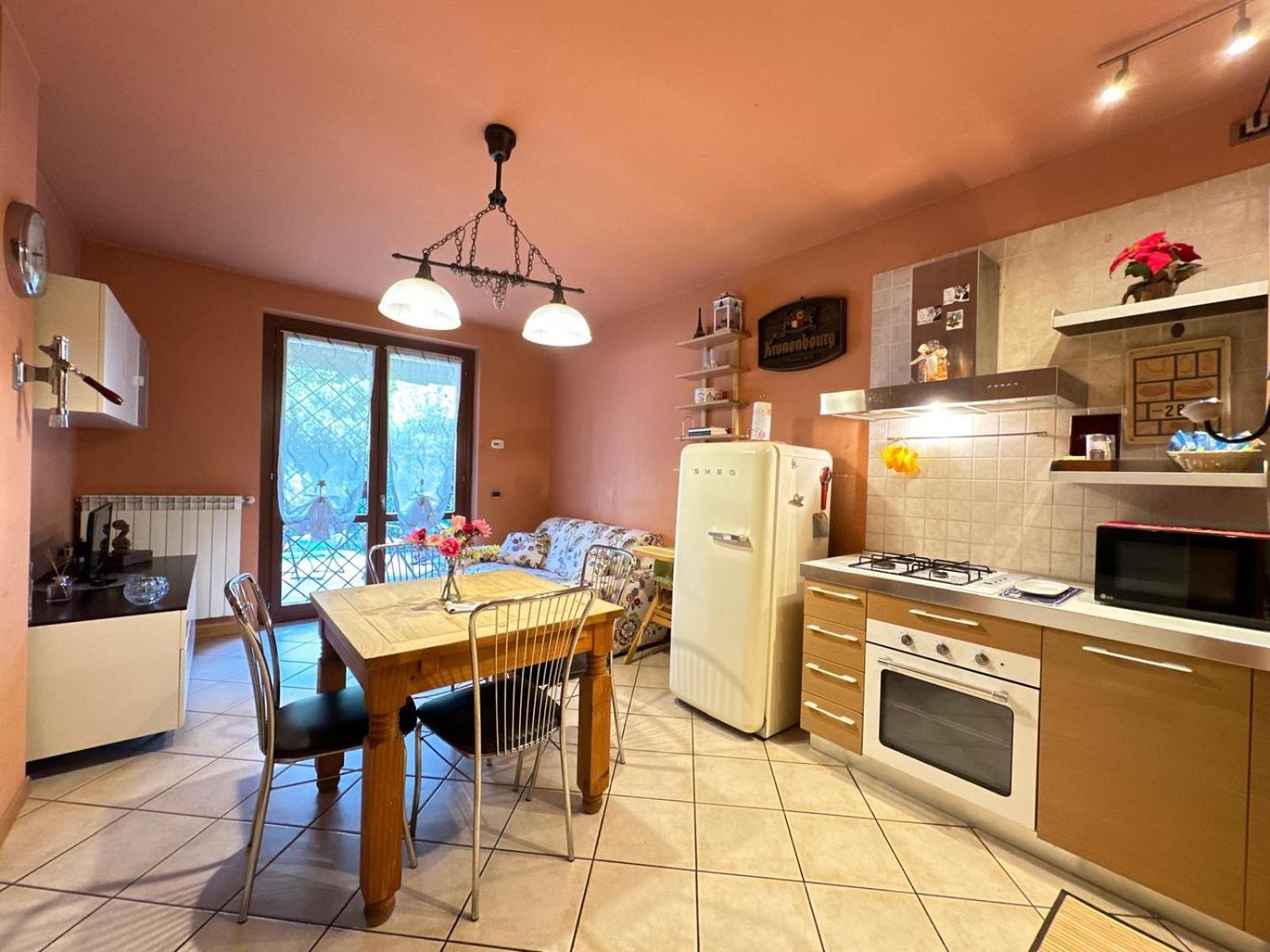 Holiday-Home-Desenzano Ντεζεντσάνο ντελ Γκάρντα Εξωτερικό φωτογραφία