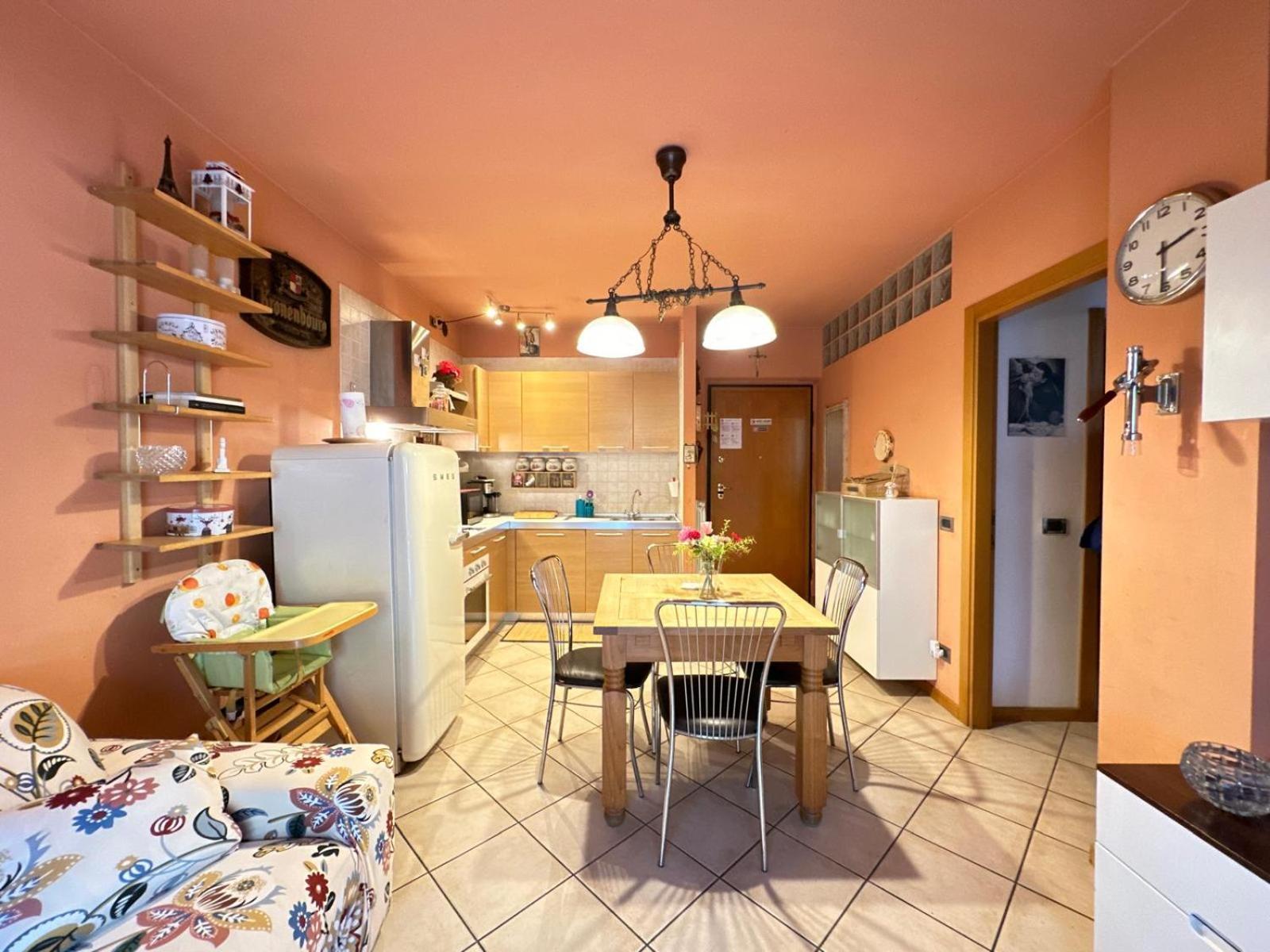 Holiday-Home-Desenzano Ντεζεντσάνο ντελ Γκάρντα Εξωτερικό φωτογραφία